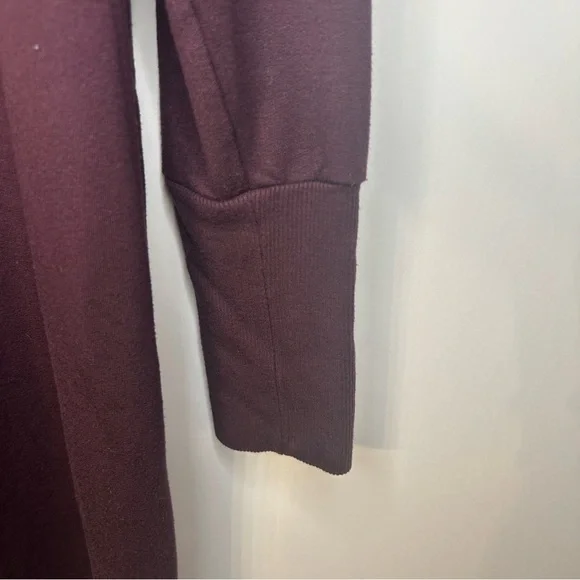 Athleta Women’s Crossover Long Sleeve Sweatshirt Dress in Burgundy, Size Medium - Picture 4 of 8